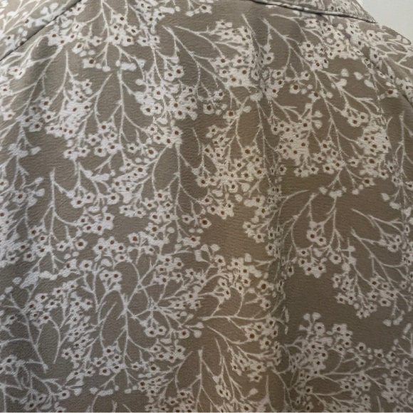 H&M Textured Women's Blouse - Picture 9 of 10